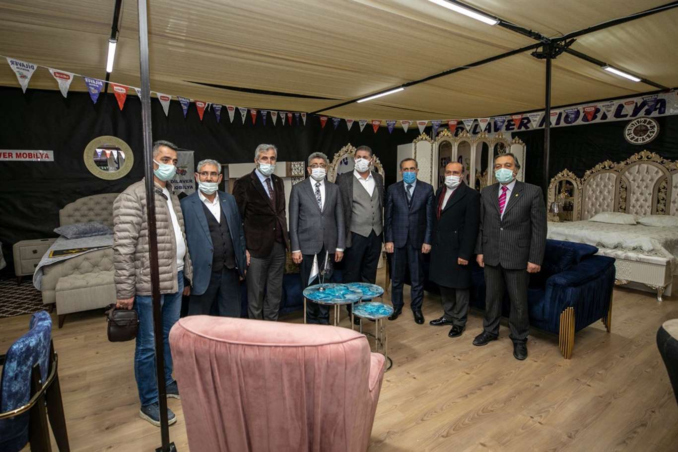 Van Mobilya Fuarı kapılarını ikinci kez ziyaretçilerine açtı Van Mobilya Fuarı kapılarını ikinci kez ziyaretçilerine açtı